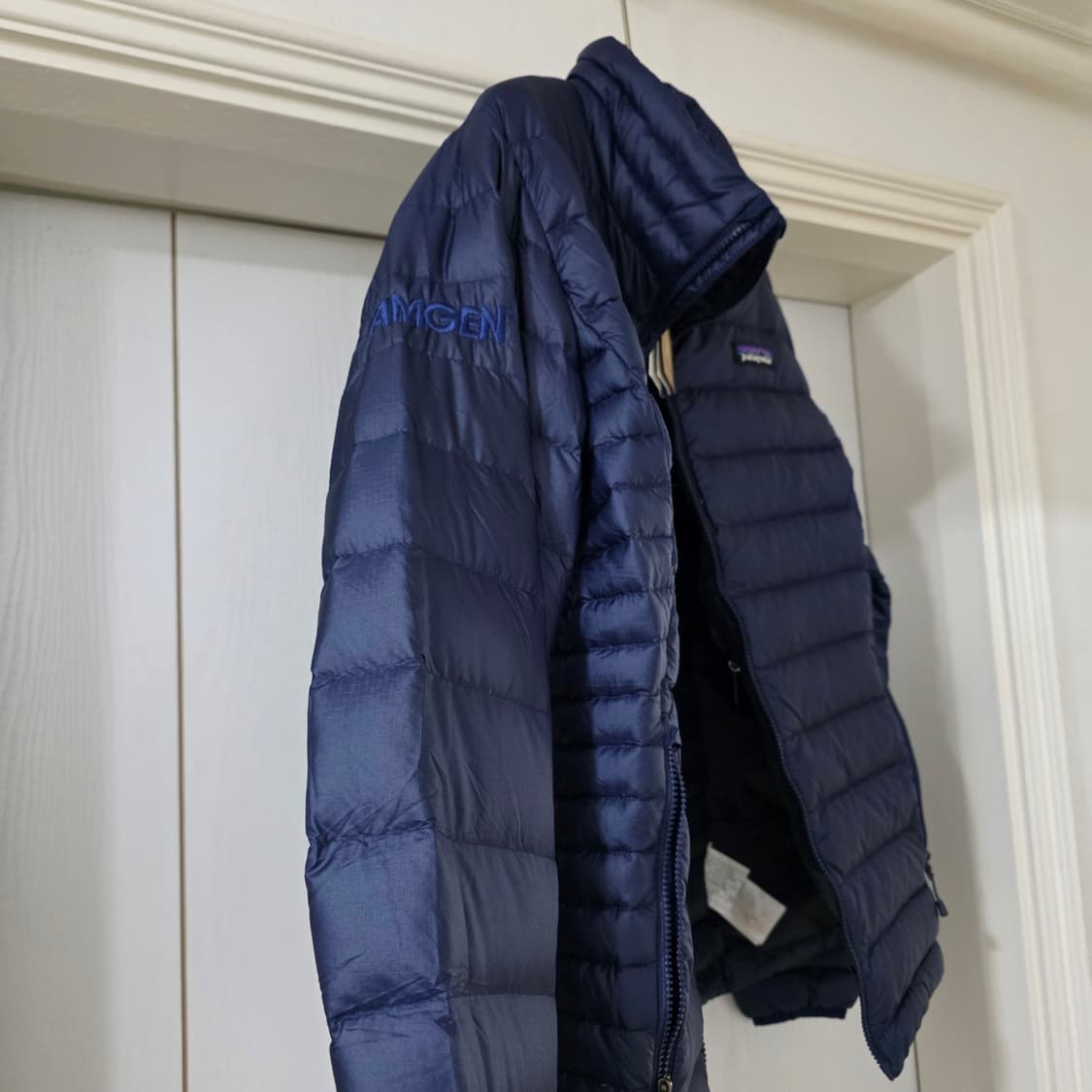 거의새거) 정품 파타고니아 여성 경량 패딩 네이비 S 상품이미지5