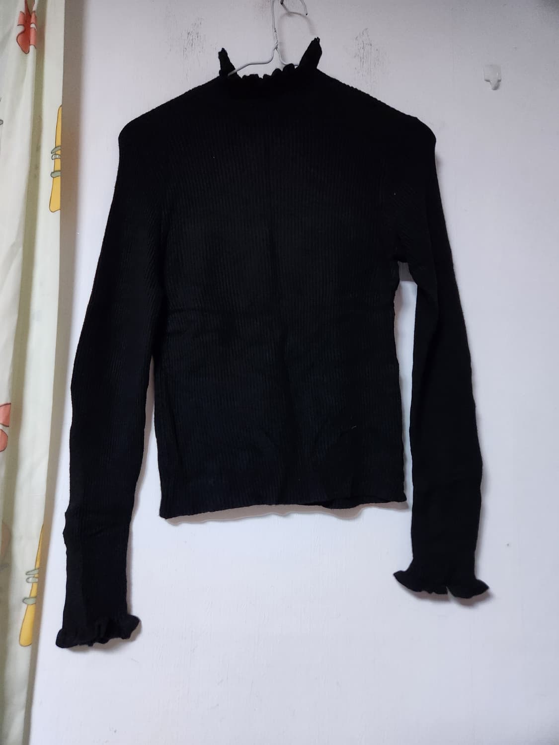 검정 골지 프릴넥 긴팔 니트 F 상품이미지2