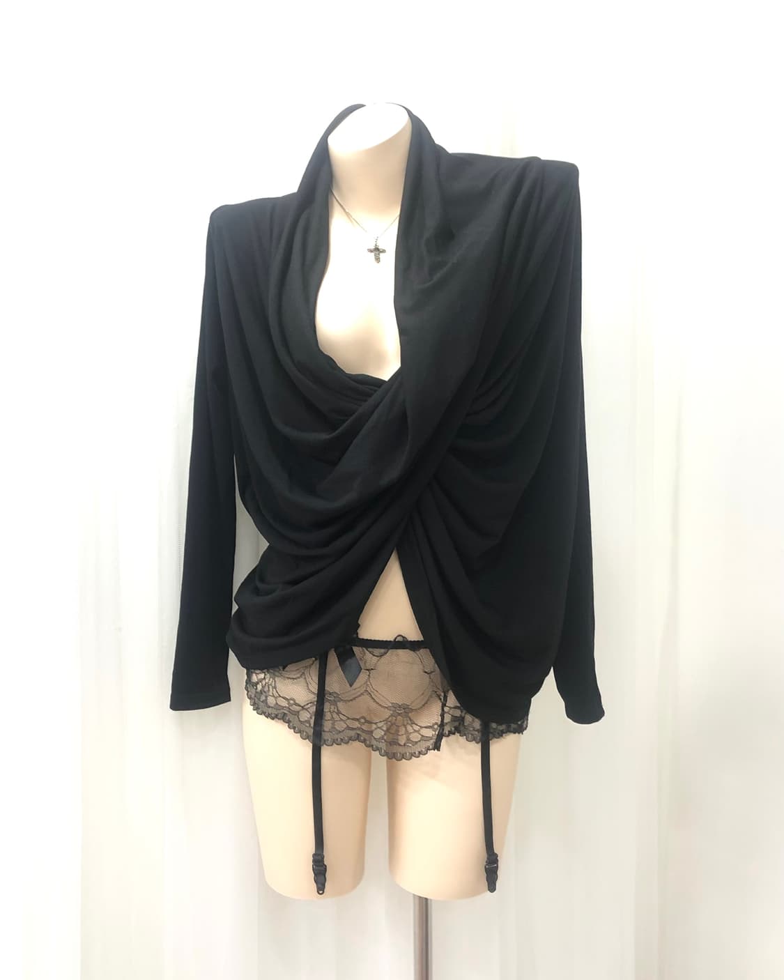 archive cross drape black top 상품이미지2