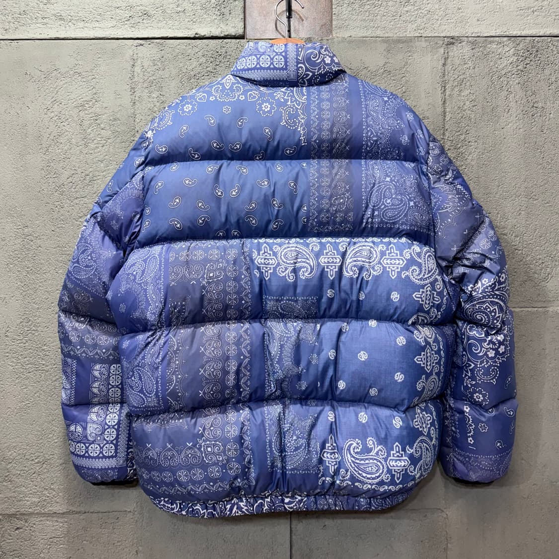디스이즈네버댓 페이즐리 다운 패딩 (L)   상품이미지3
