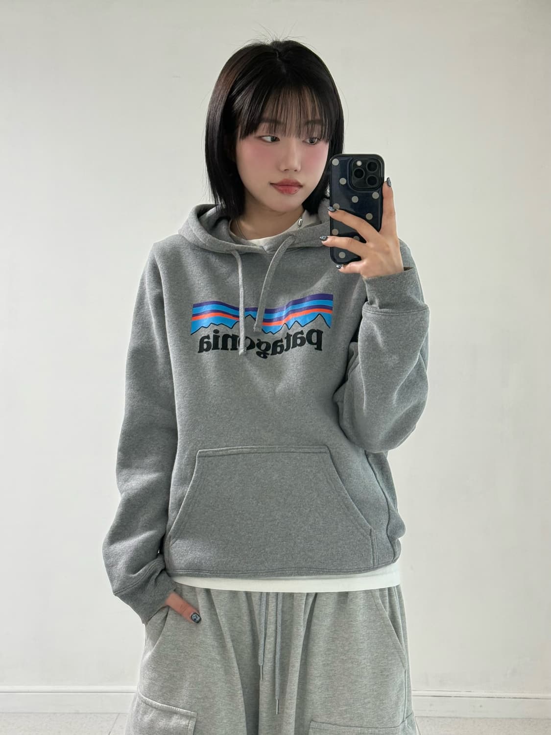 파타고니아 그레이 후드티 상품이미지4