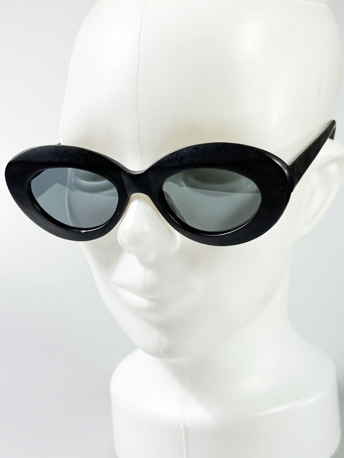 90s 맷블랙 볼드 캣아이 프레임 빈티지 선글라스 상품이미지8