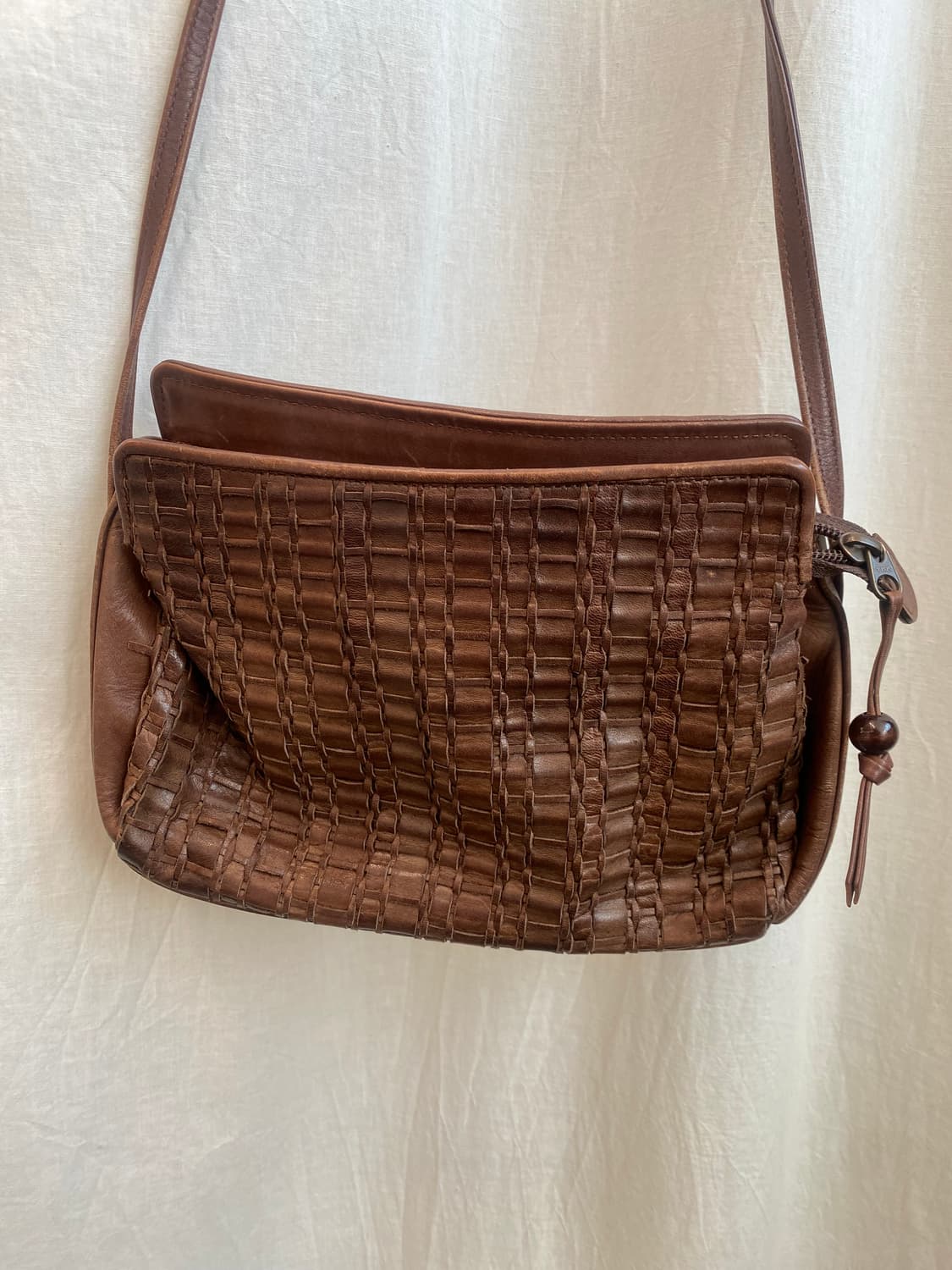 브라운 레더 크로스백 상품이미지1