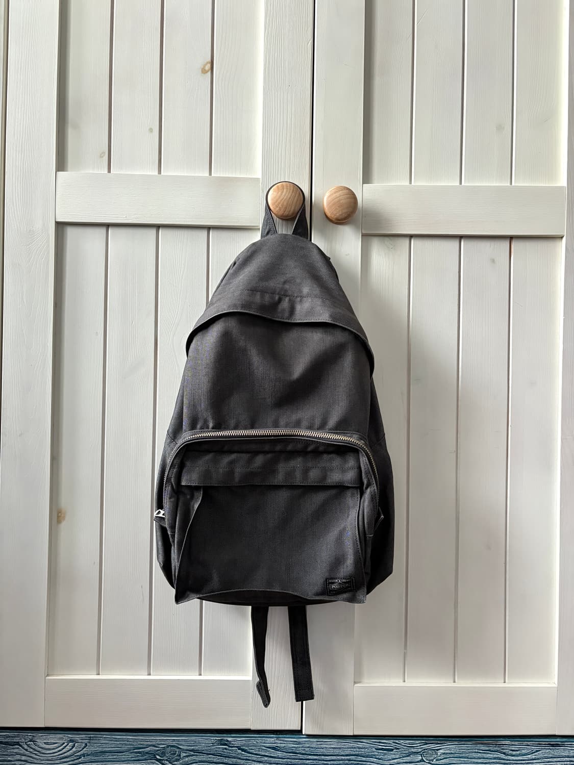 포터 스모키 백팩 차콜 그레이 컬러 상품이미지1