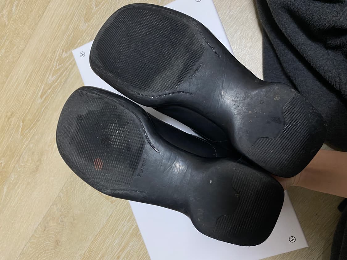 페몬트 스퀘어 블랙 235 상품이미지4