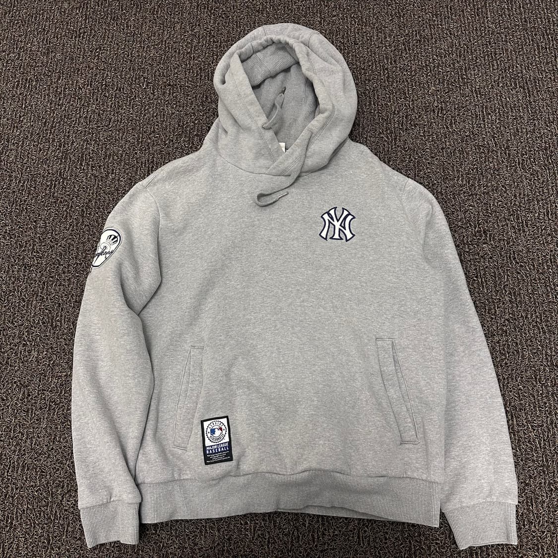 MLB 엠엘비 기모 후드티셔츠 그레이 100(L) 상품이미지1