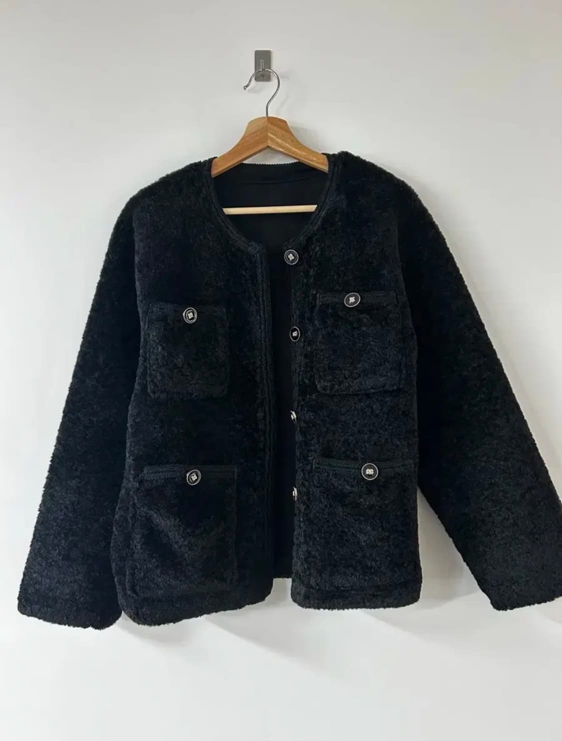 가격 내림! 금장 퍼 트위드 자켓 (블랙 새제품) 상품이미지6