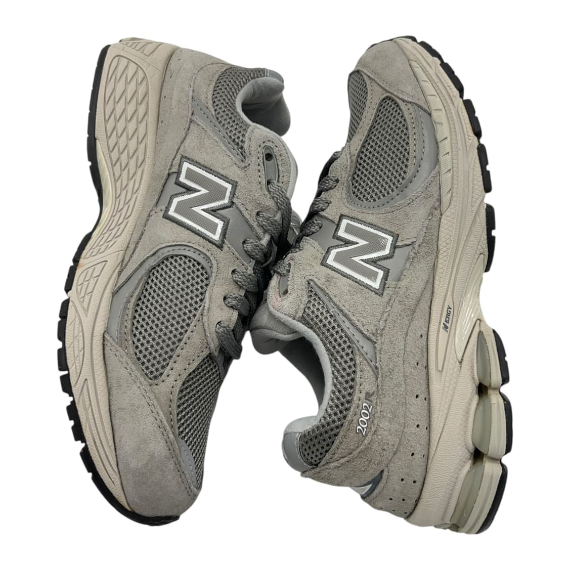 240 뉴발란스 2002R 그레이 상품이미지3