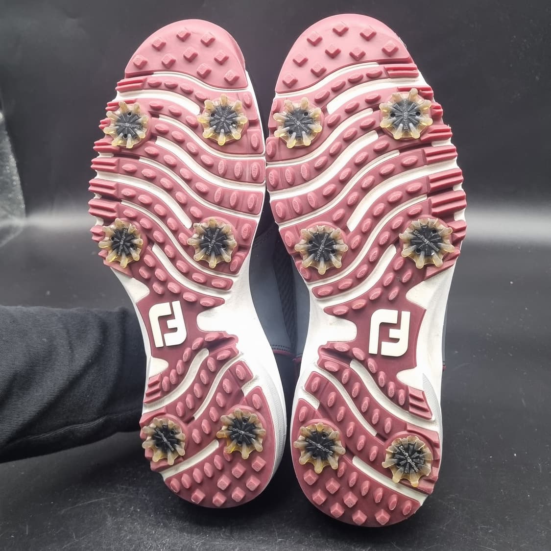 풋조이 컨투어 핏 남성골프화 270 상품이미지3