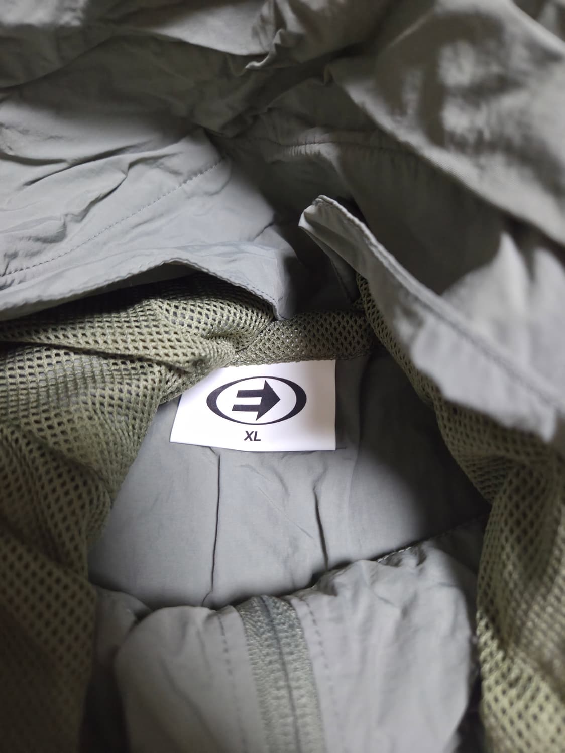 엑스트라오디너리 자켓 판매합니다. 상품이미지3