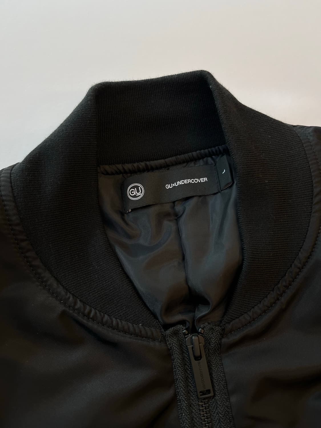 언더커버 X GU 봄버 자켓 상품이미지4