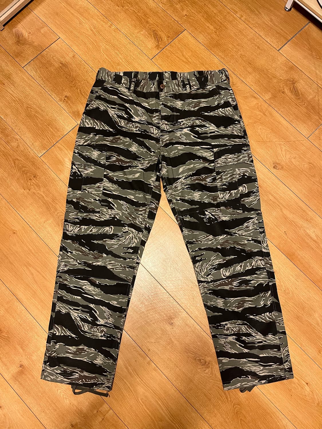 배드포드 타이거 카모팬츠 라지 상품이미지1