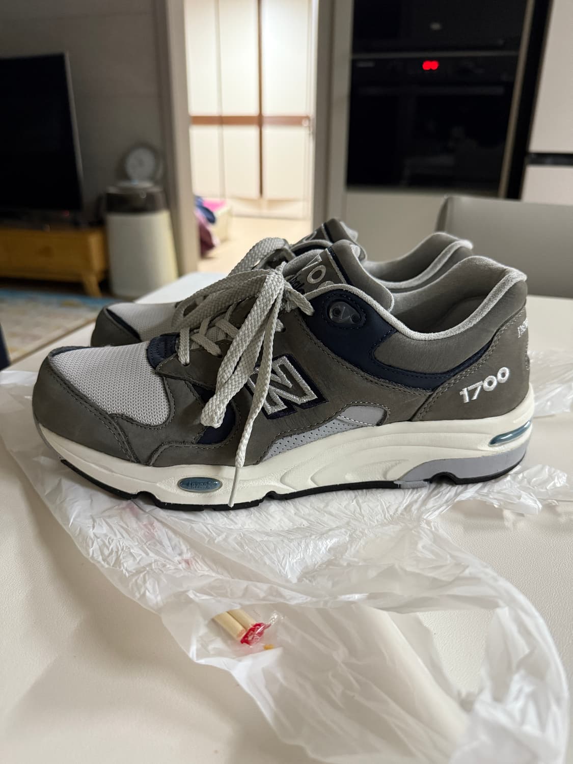 뉴발란스 1700 상품이미지2