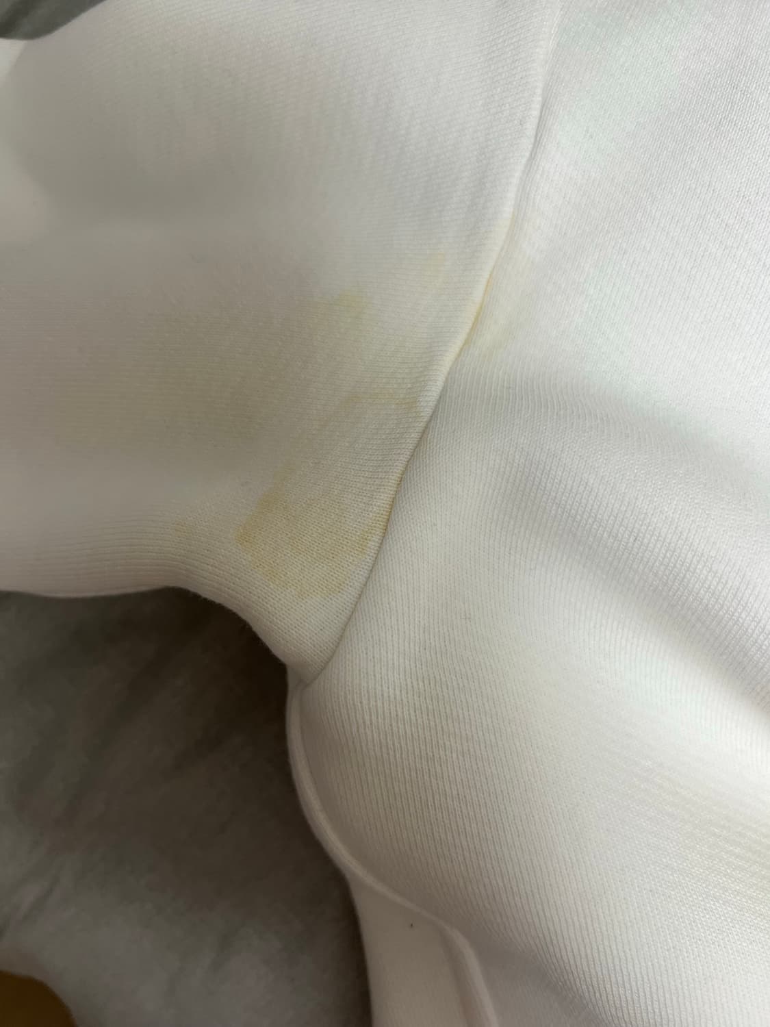 몽클레르 로고 스웨트셔츠 화이트 22FW 상품이미지9