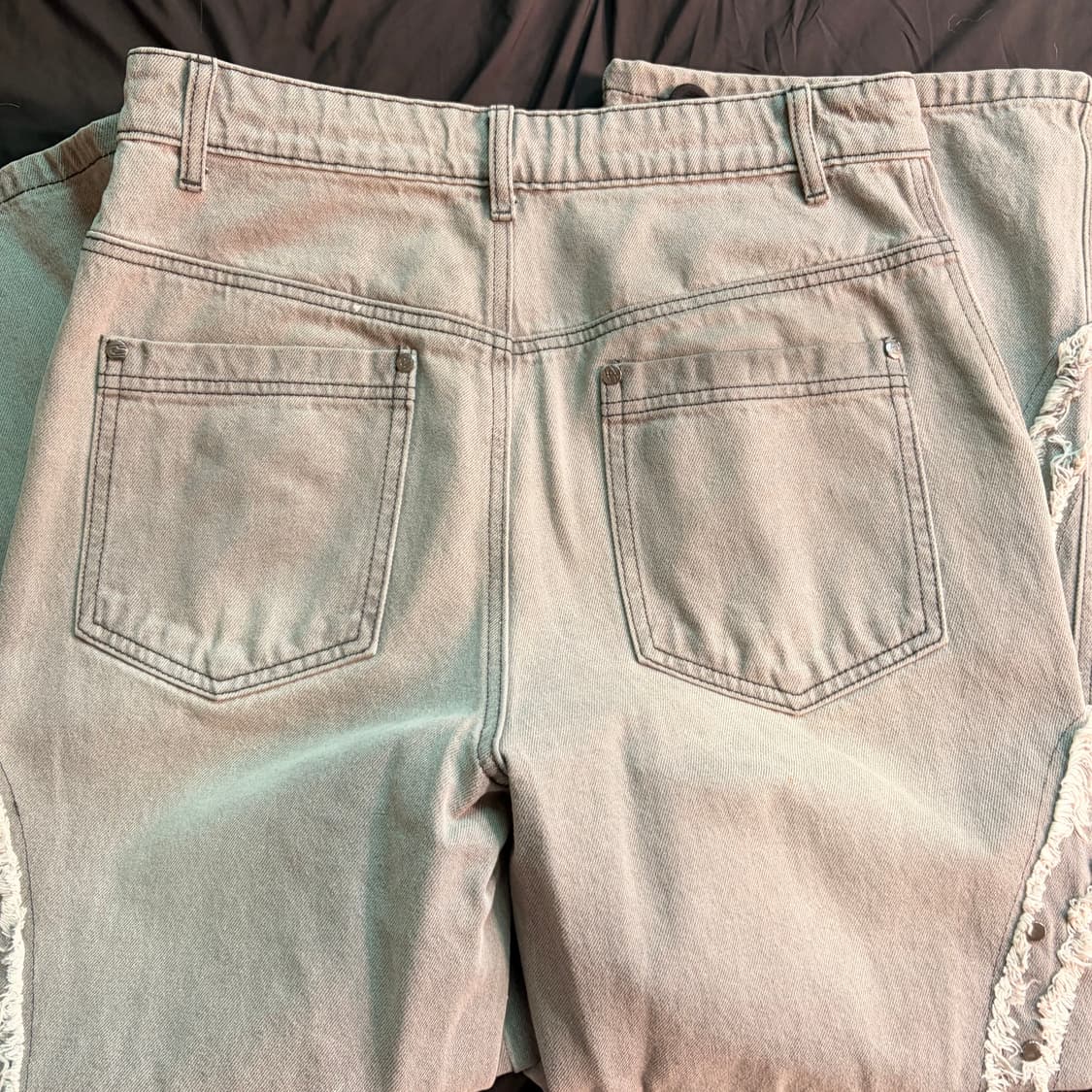  트래블 아플리케 데님 팬츠 블랙 상품이미지2