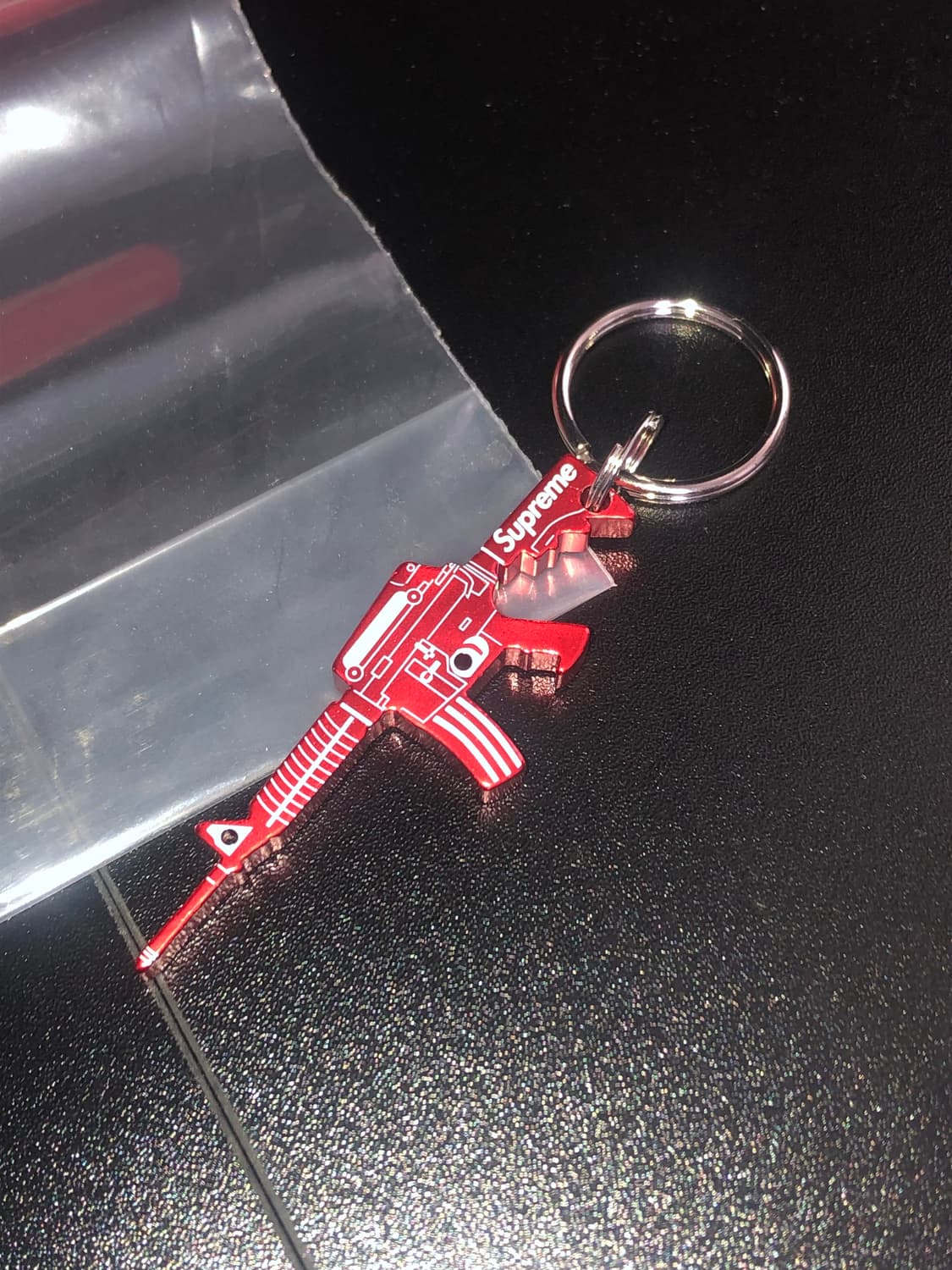 14FW 슈프림 m16 보틀 오프너 키체인 레드 상품이미지8