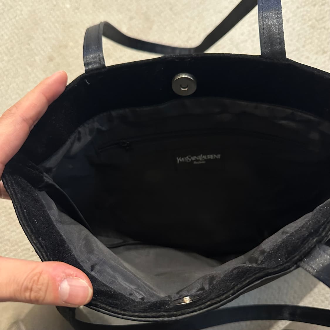 입생로랑 파르퓸 벨벳 토트백 상품이미지7