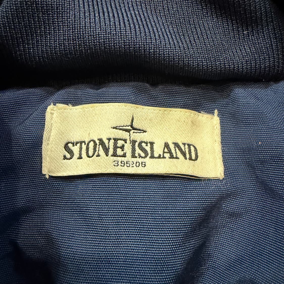 STONE Island 가먼트 다잉 패딩 ART number  상품이미지3