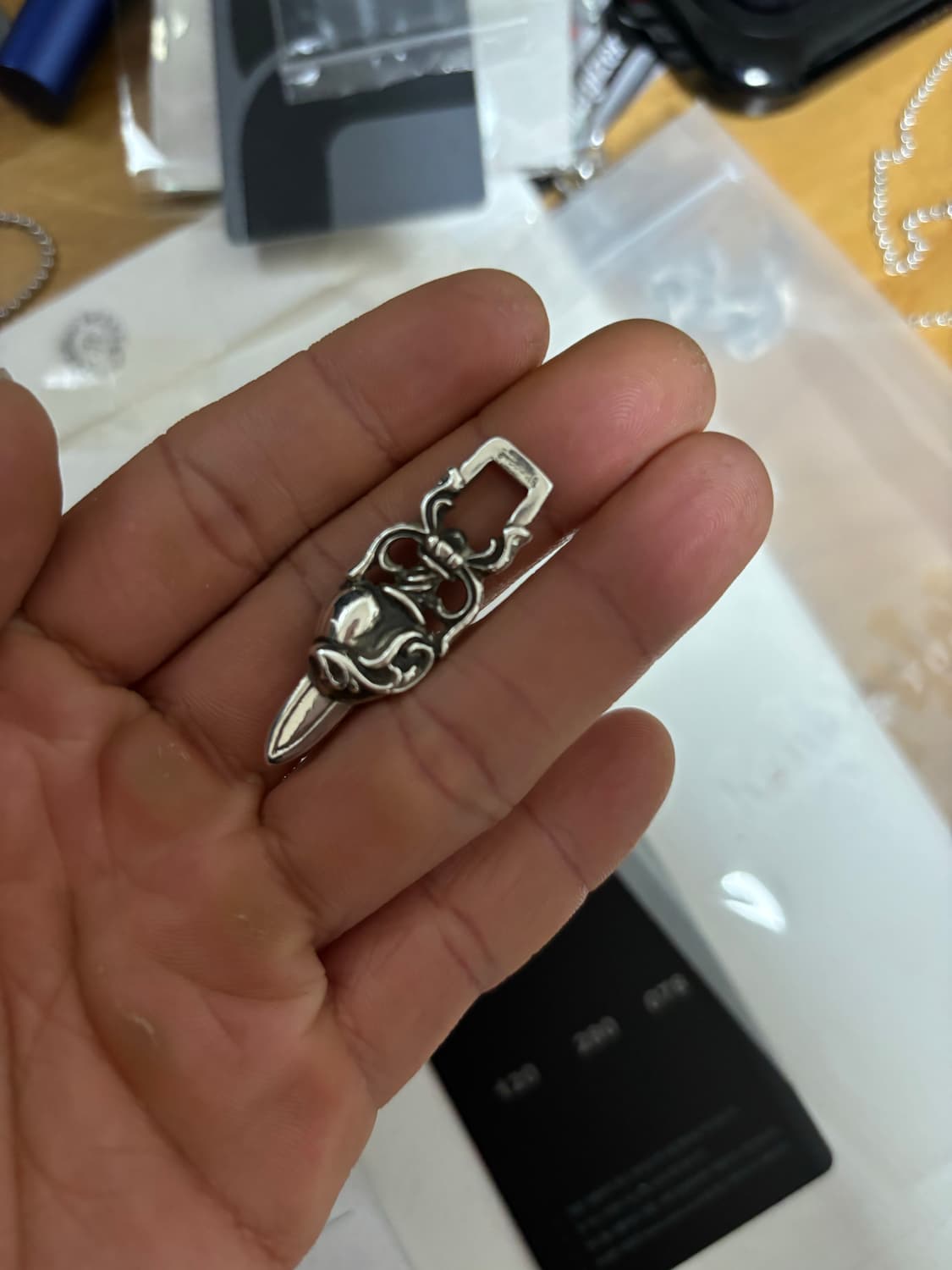 크롬하츠 하트대거 펜던트 상품이미지3