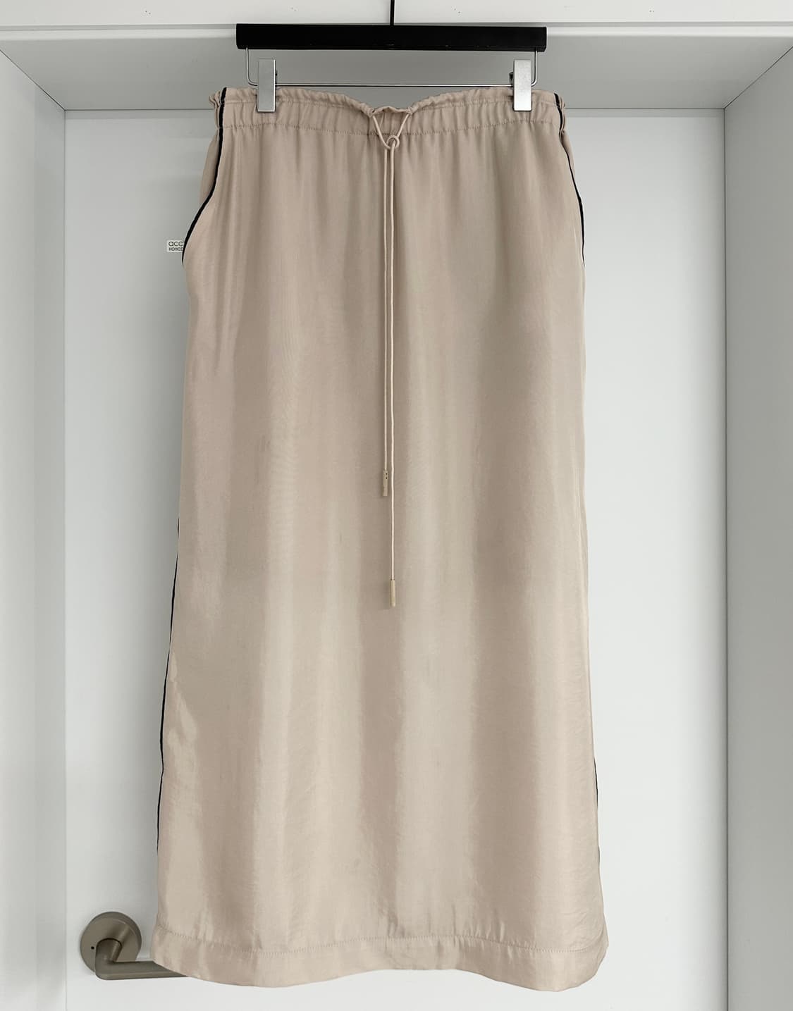 [KUHO 구호] 여성 베이지 스커트 상품이미지1