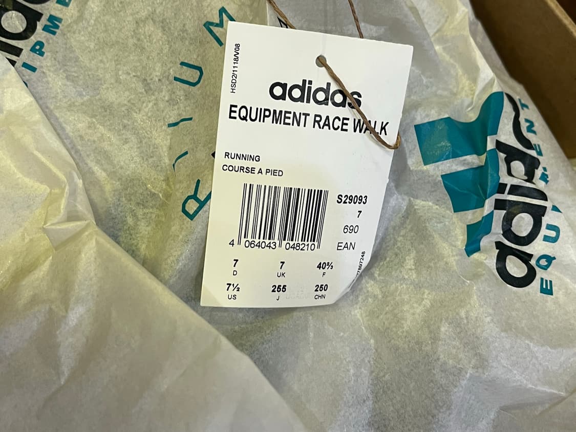 아디다스 컨소시엄 이큅먼트 레이스 워크 화이트 블랙 S29093 상품이미지7