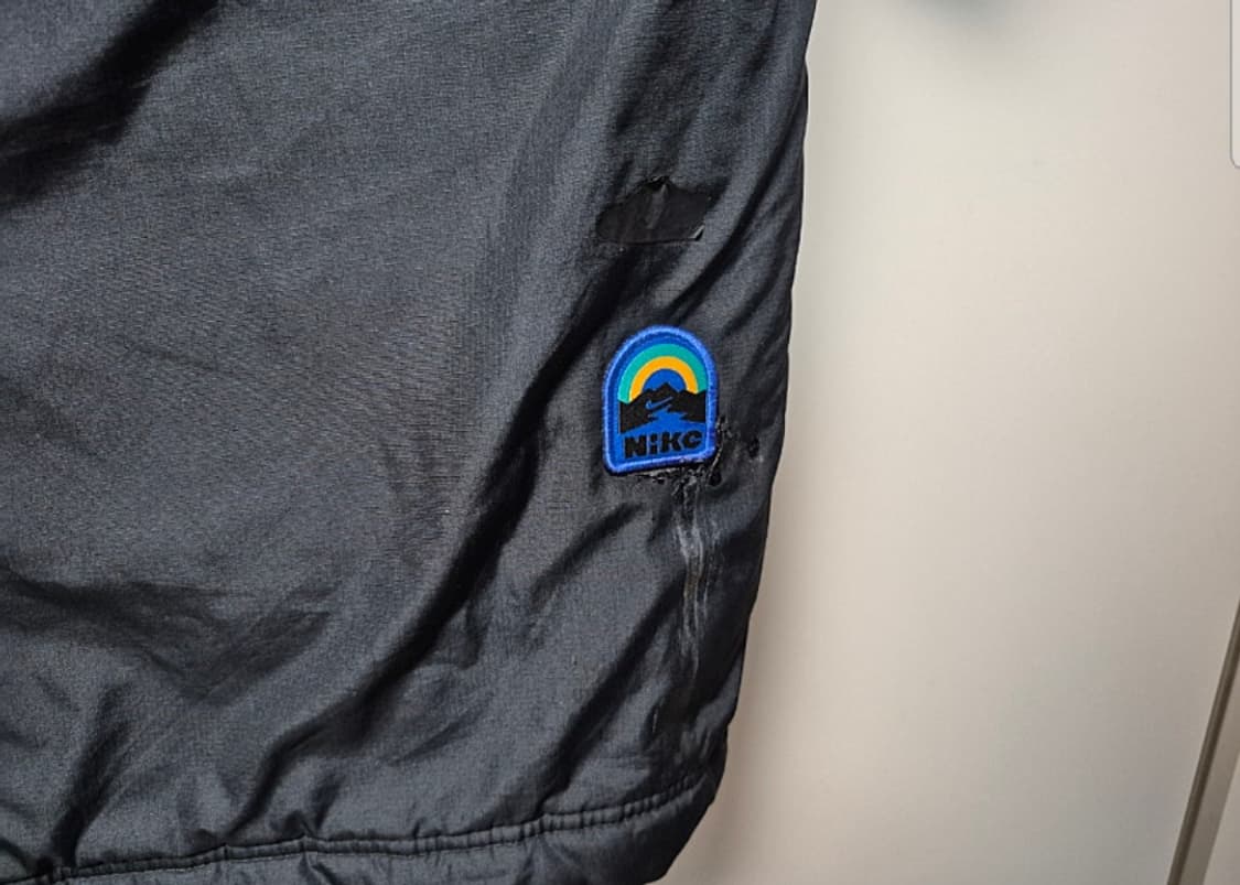 나이키 롱패딩 고려대학교 패딩 110사이즈 팝니다  상품이미지3