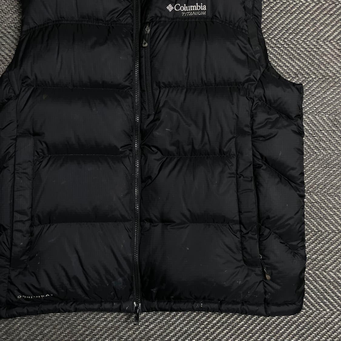 컬럼비아 USA 티타늄 투웨이 구스다운 베스트 블랙o 5165 상품이미지2