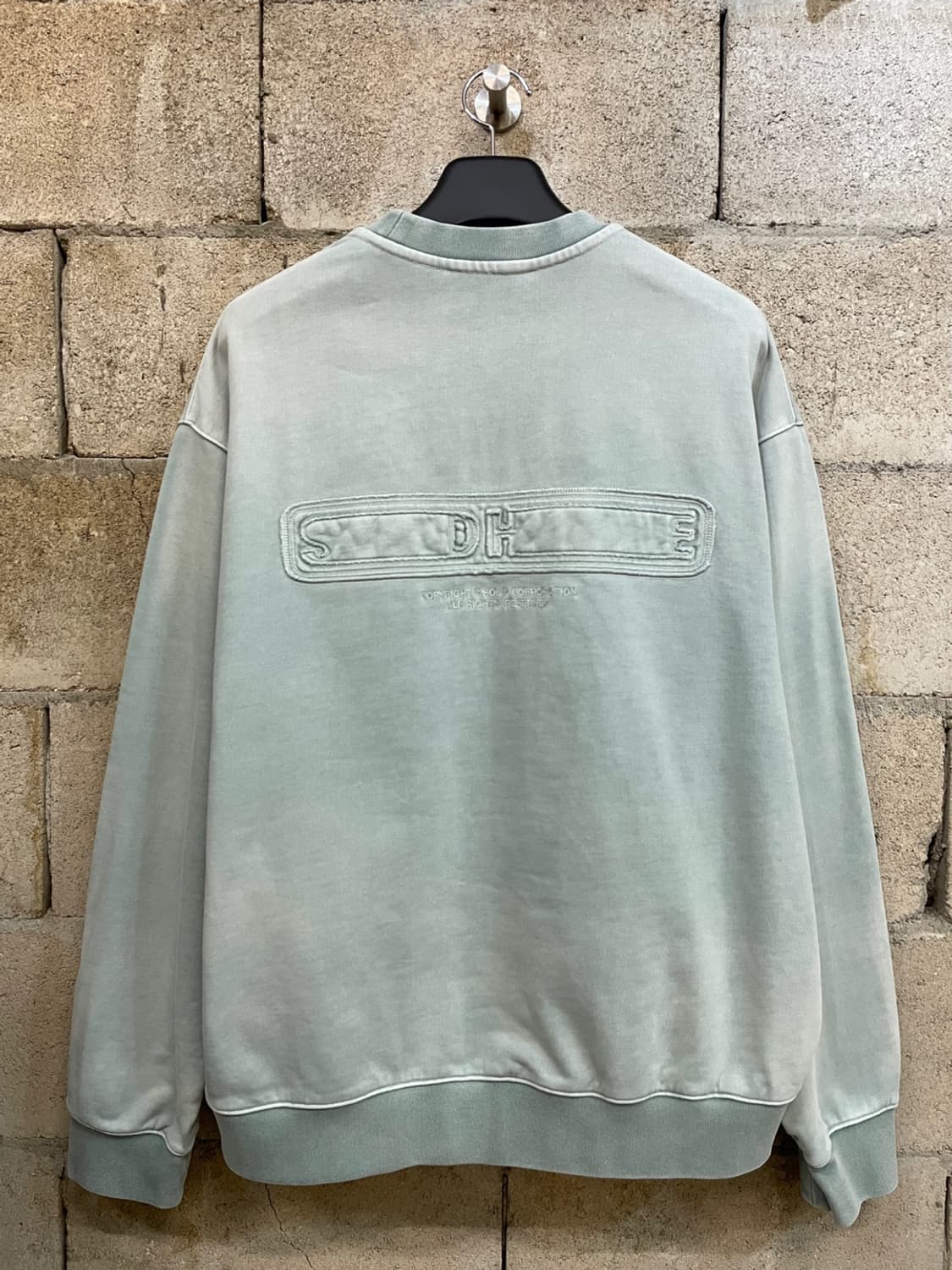 솔리드 옴므 피그먼트 다이드 맨투맨 상품이미지8