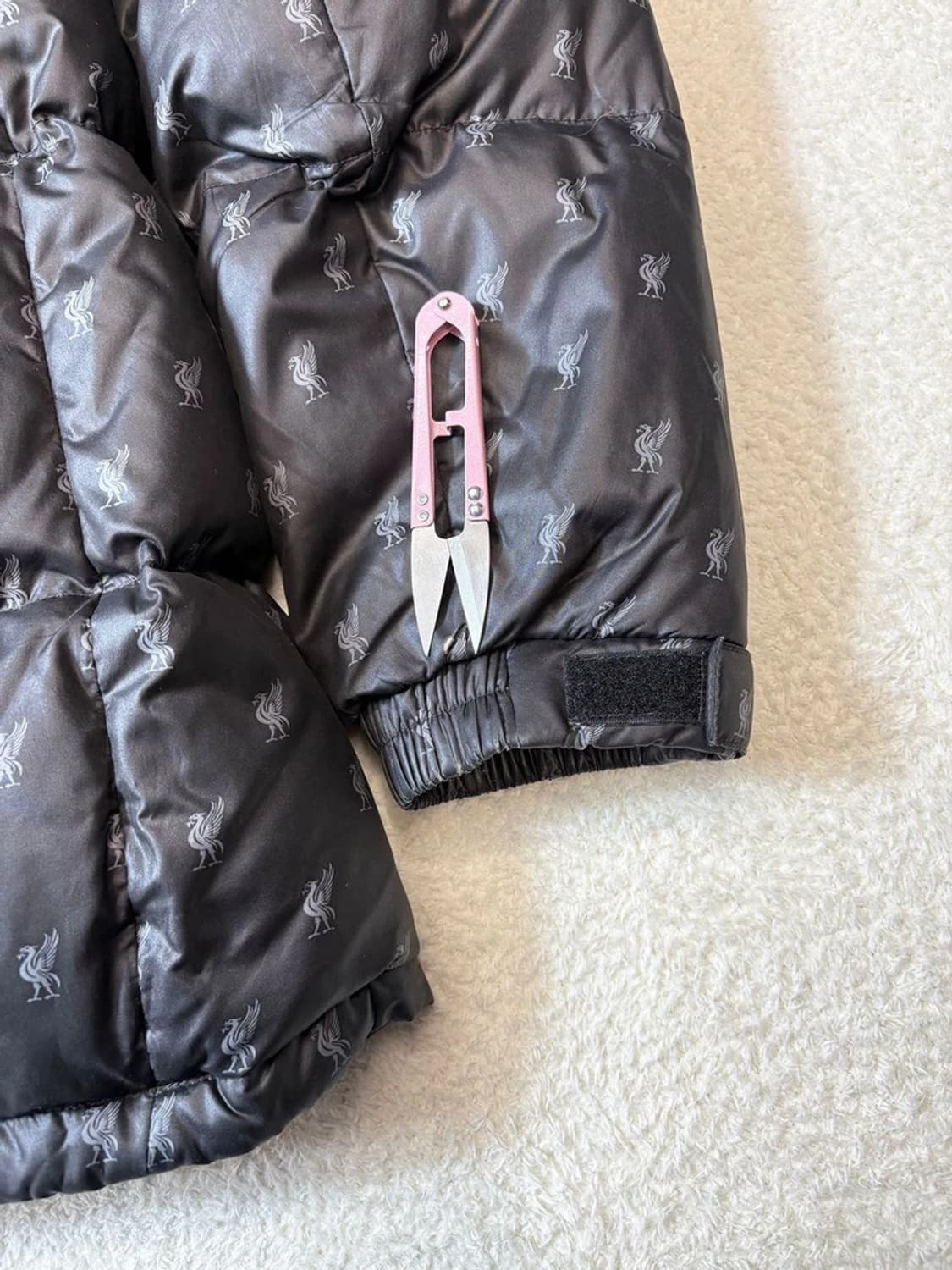 아디다스 08's 리버풀 풀 패턴 다운 푸퍼 패딩 pn6150 상품이미지7