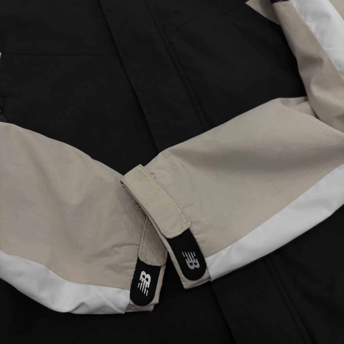 New Balance 후드 바람막이 상품이미지5