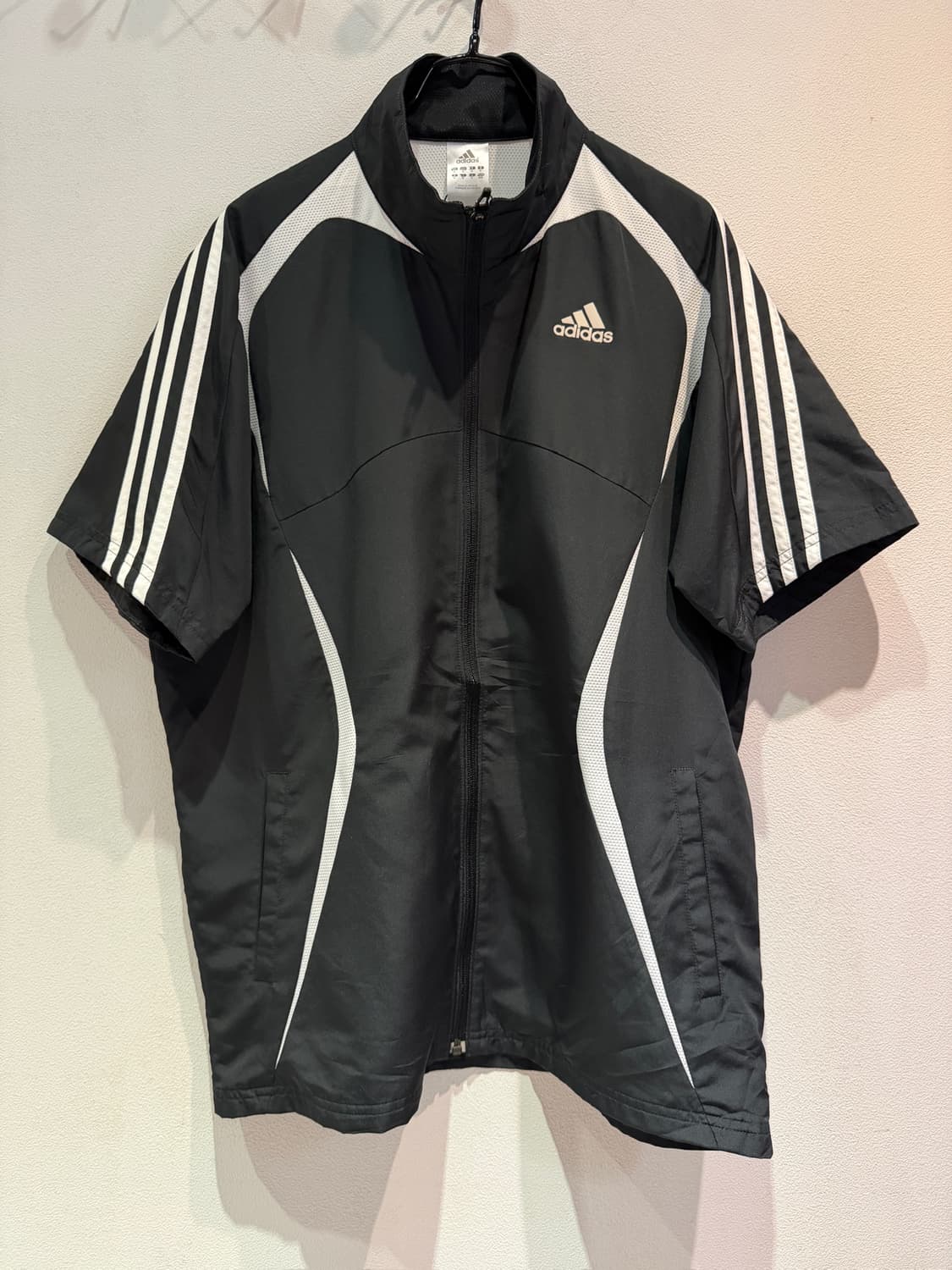 adidas 반팔 집업 상품이미지1