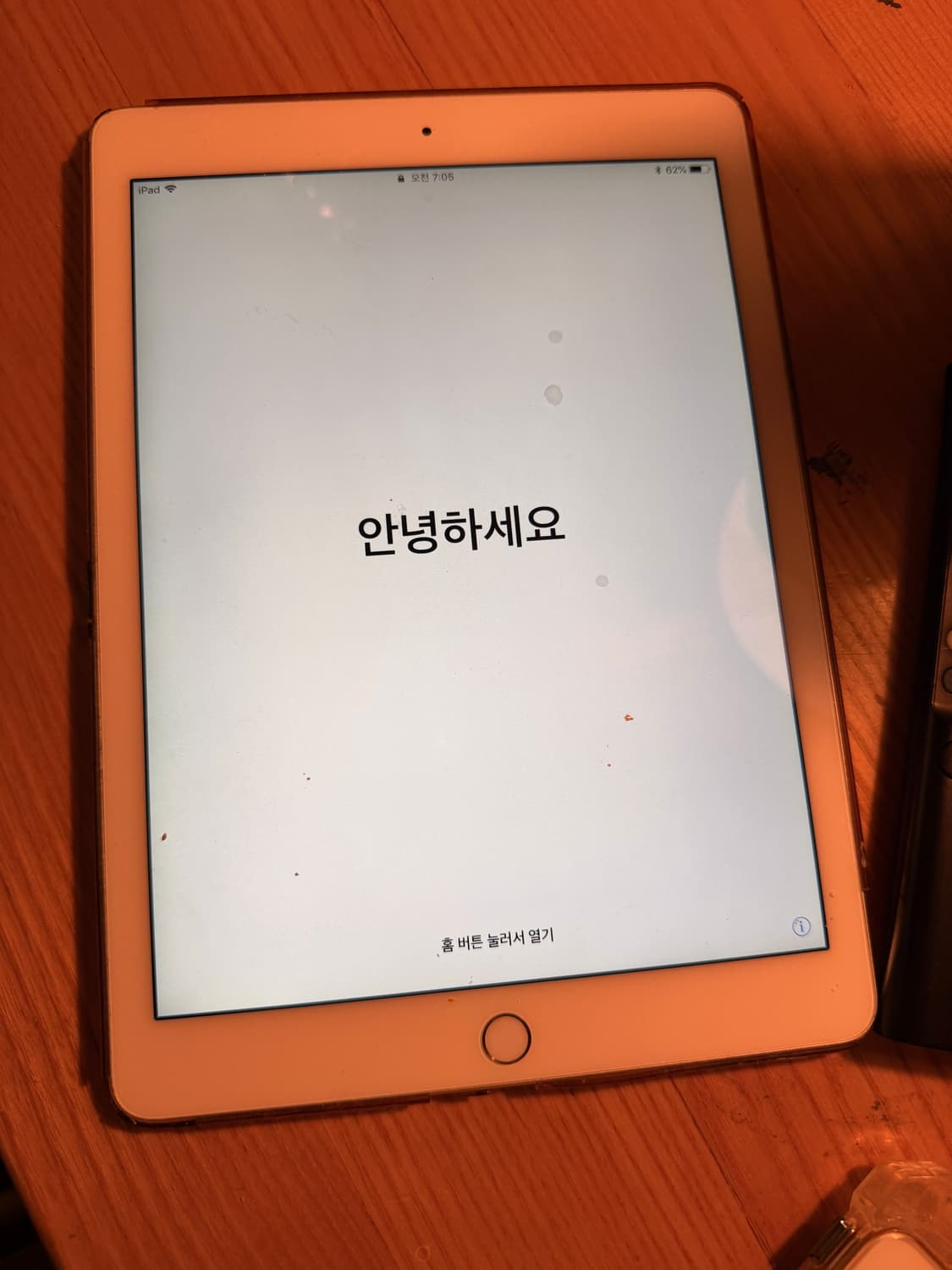 아이패드 6세대 골드 64G 2018  상품이미지1