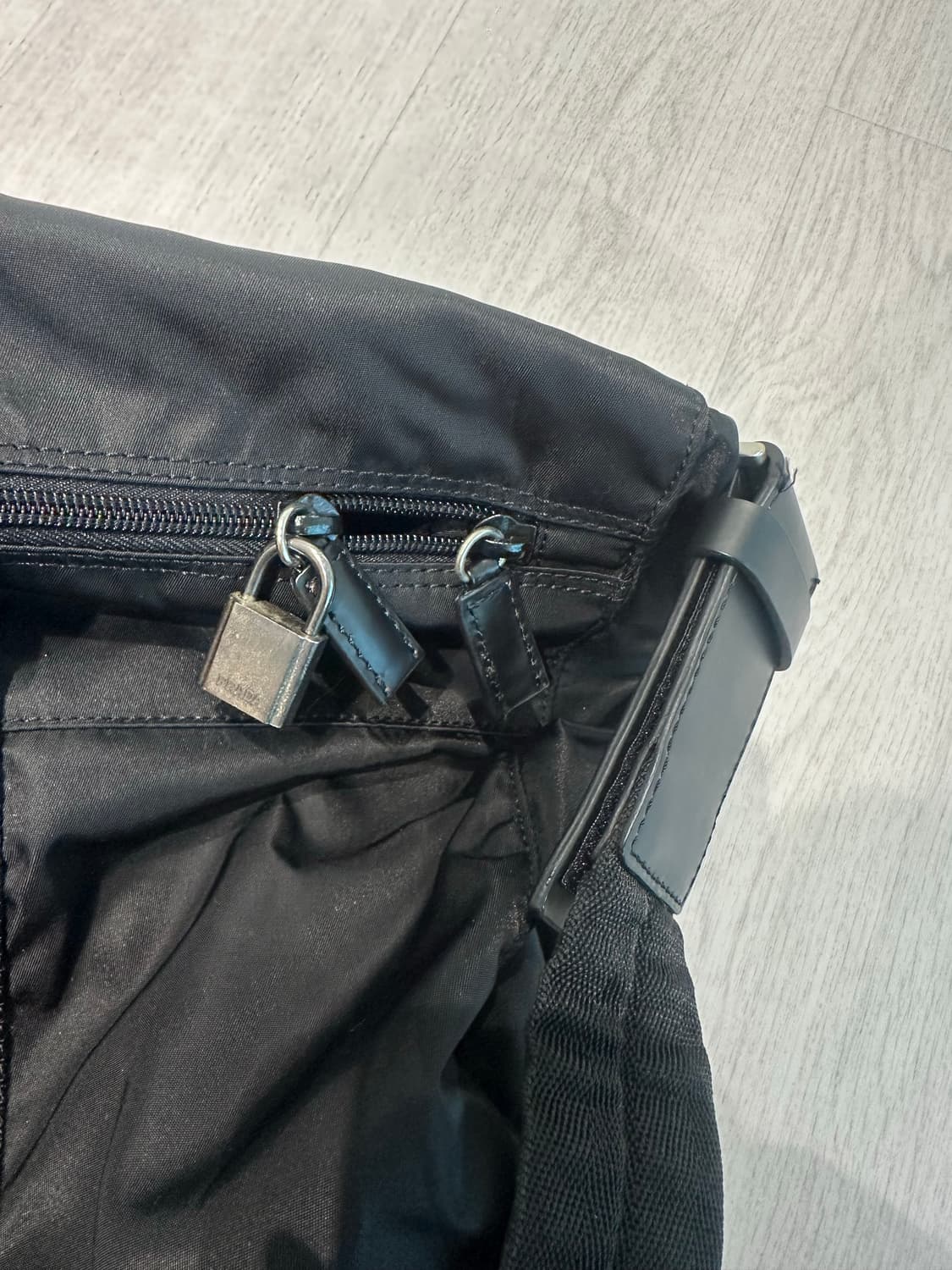 프라다 보스턴백 상품이미지2