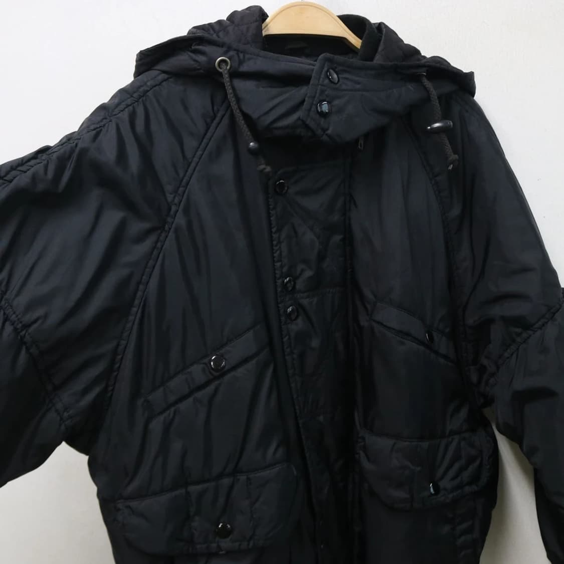 ANECDOTE 블랙 후드 패딩 60959 상품이미지6