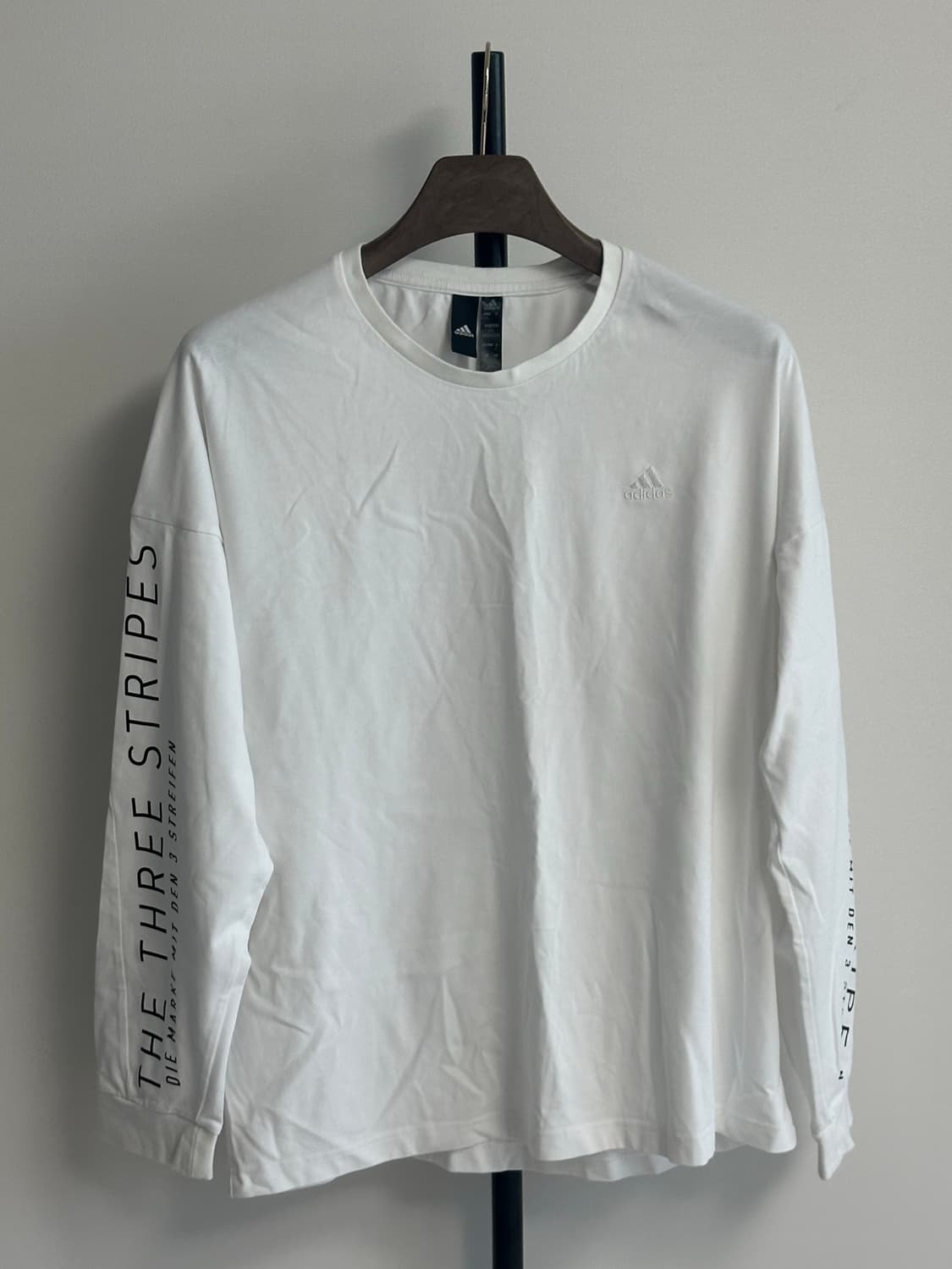 아디다스 Three Stripes 그래픽 롱슬리브 상품이미지1