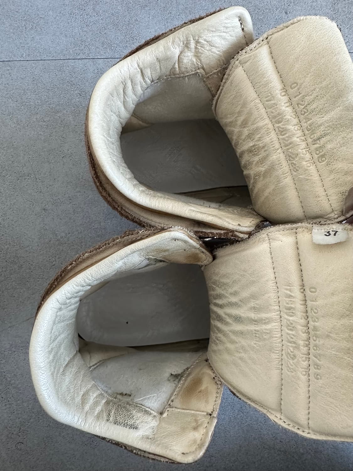 마르지엘라 2000s 오버사이즈 텅 브라운 하이탑 상품이미지8