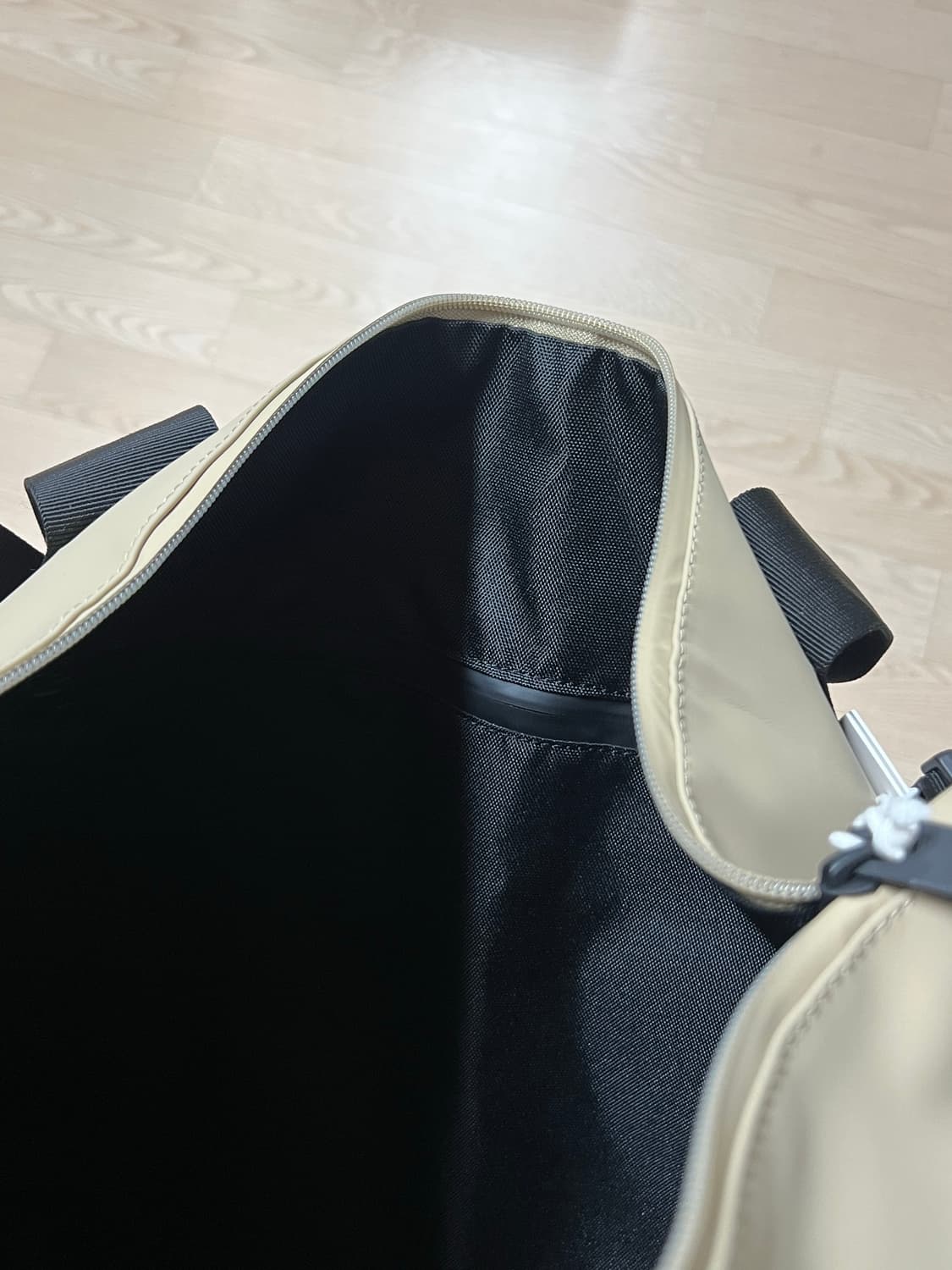 레인즈 크로스백 베이지 상품이미지3