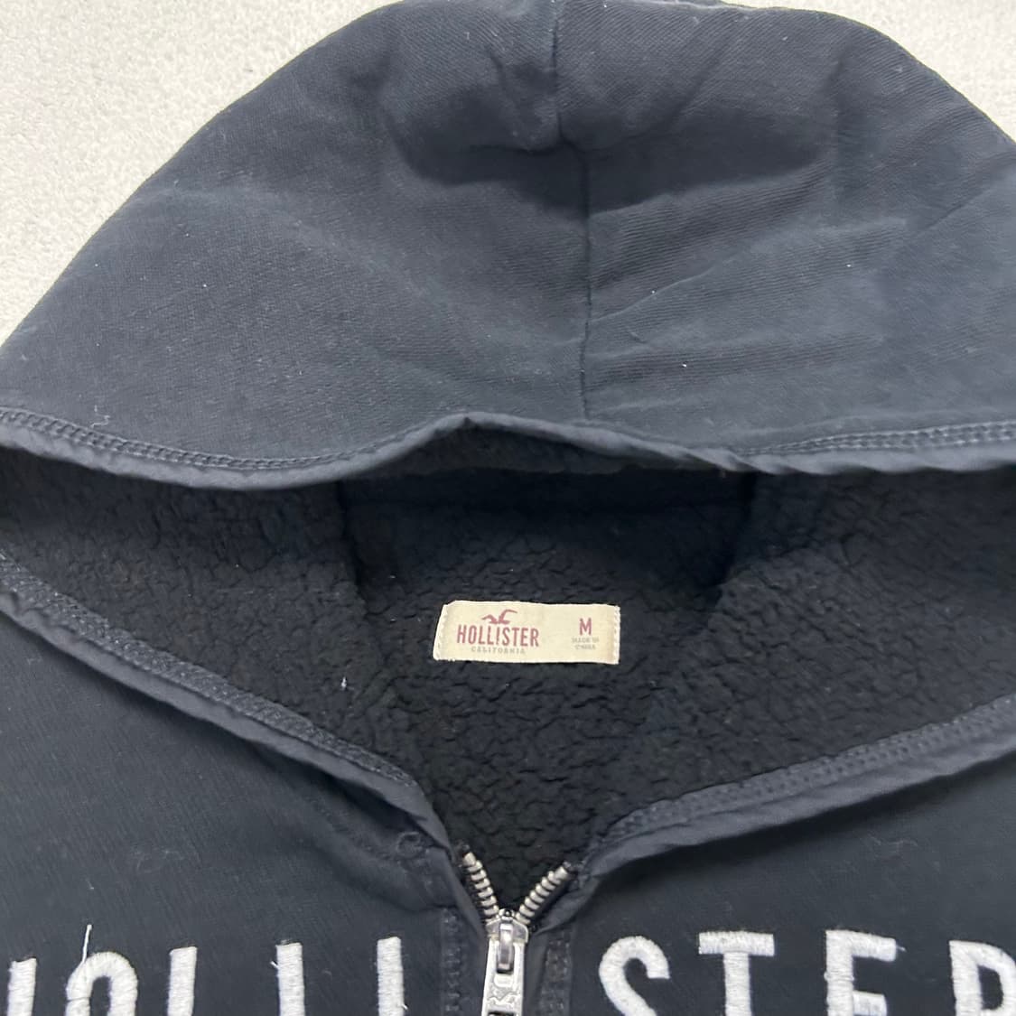 Hollister black fleece Hoodie Zip-up 상품이미지6