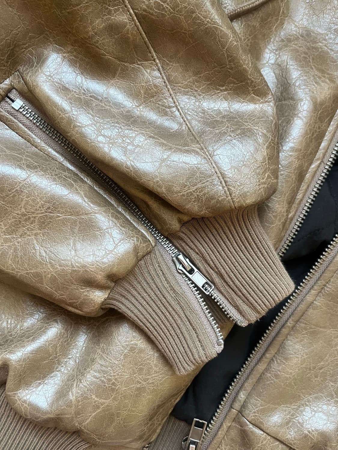 글랙/ 레더패딩자켓 M사이즈 상품이미지2
