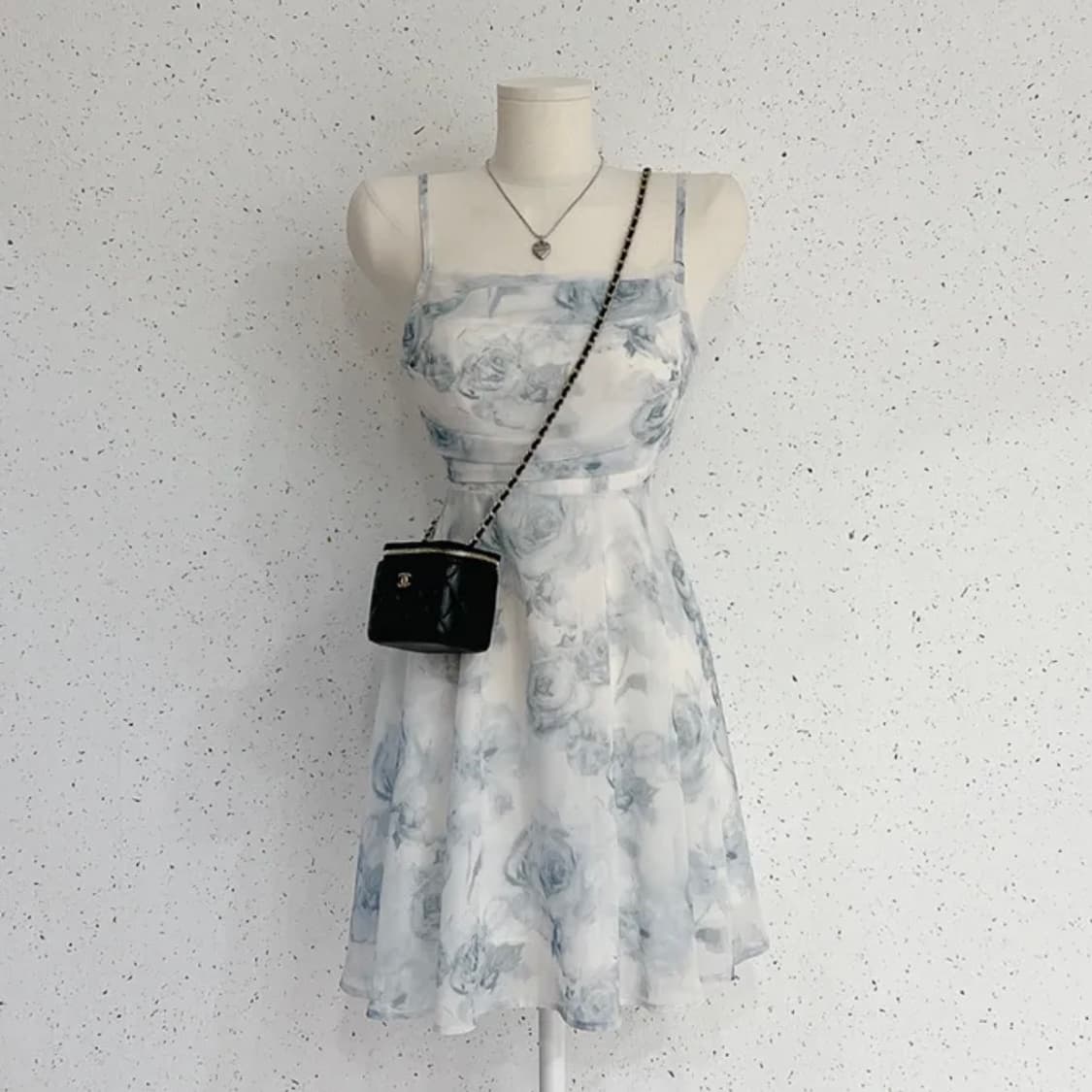 페일 뒷트임 쉬폰 원피스 가디건 세트 (나염 리본 스트랩 나시 미니원피스 상품이미지2