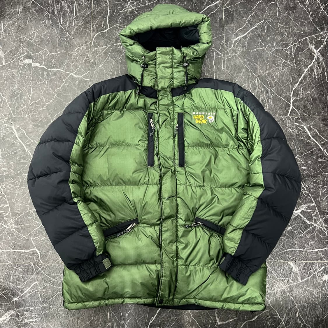 마운틴 하드웨어 OG 콘듀잇 SL 테크 패딩자켓 상품이미지1