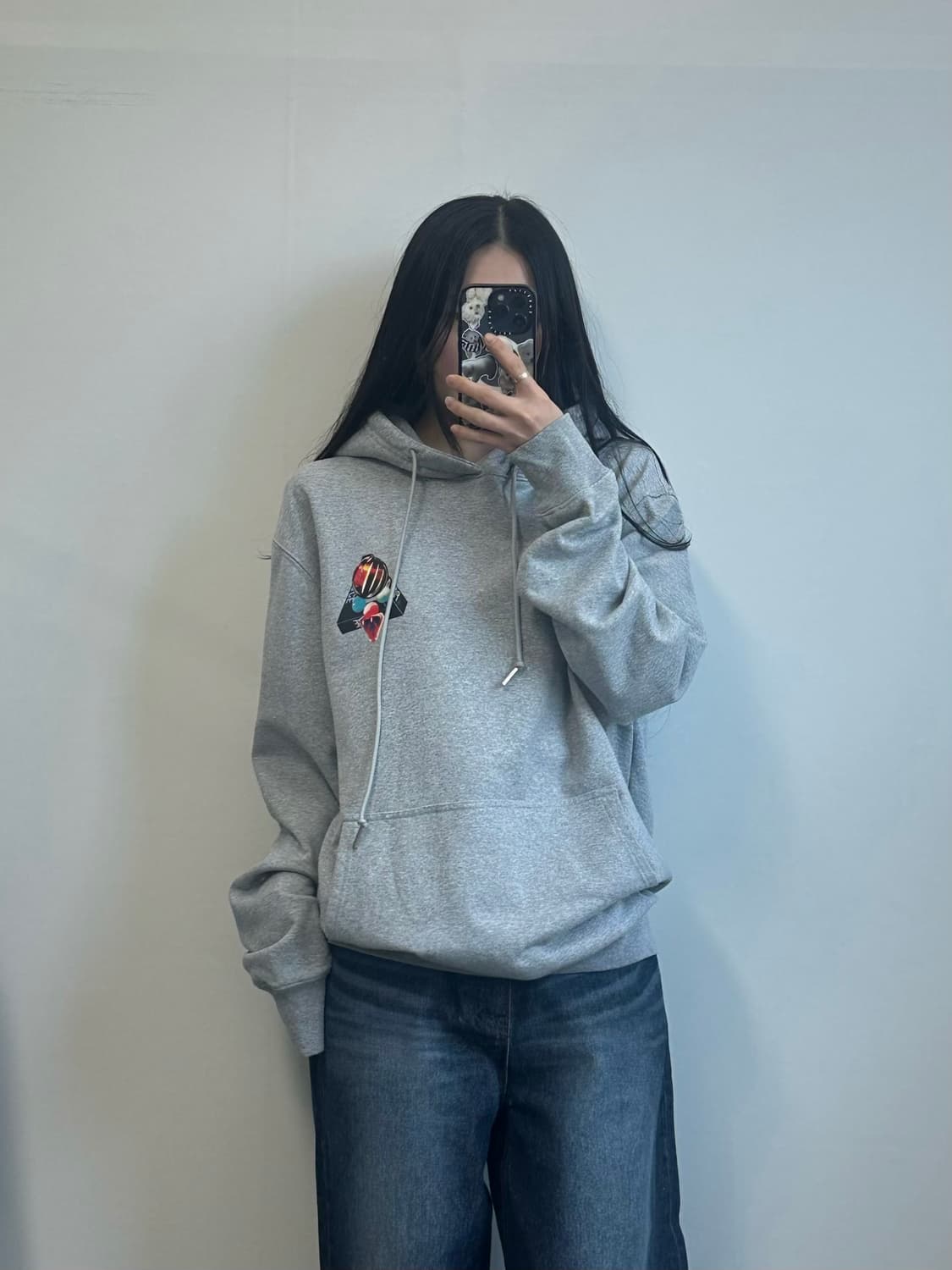팔라스 산스 퍼그 그레이 스웻 후드티 상품이미지2