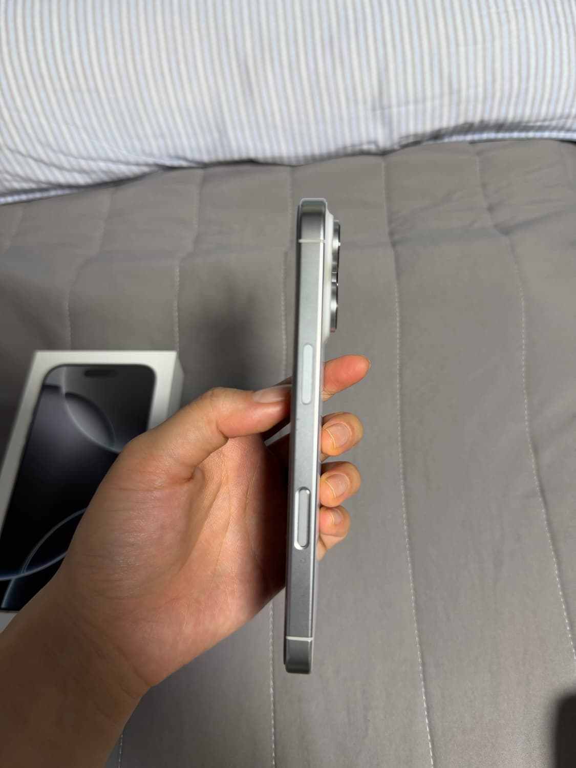 아이폰16pro 216GB 화이트 상태최상 상품이미지3