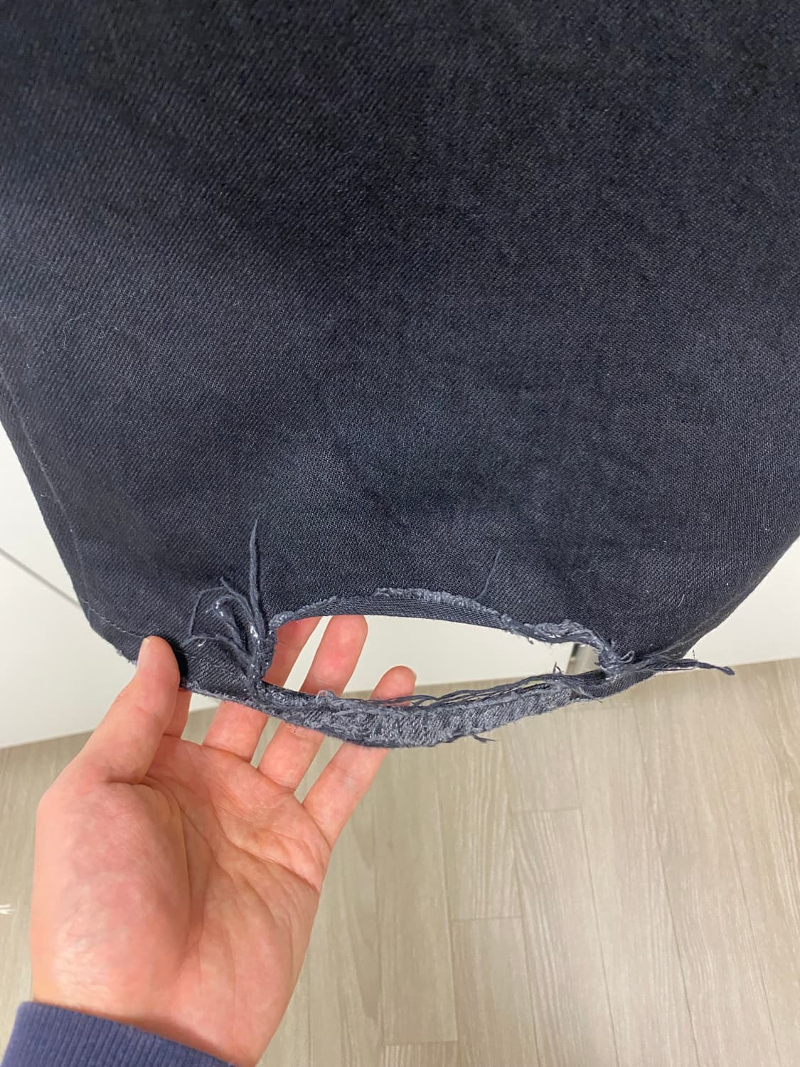 [M] 발렌시아가 배기진 배기팬츠 데님 블랙 판매합니다 상품이미지9