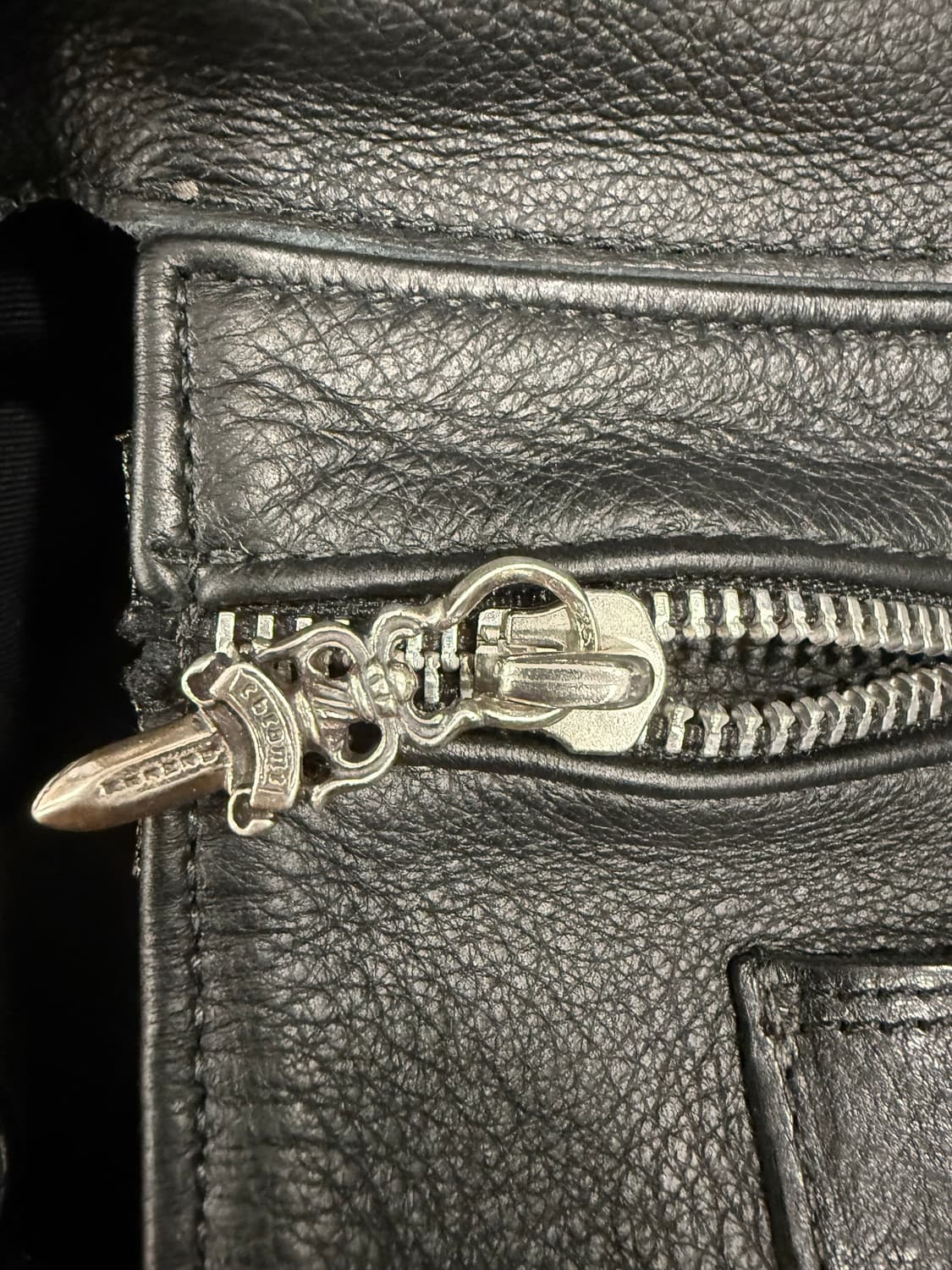 크롬하츠 정품 백팩 라지 블랙레더가죽 필리그리 팔아요 상품이미지6