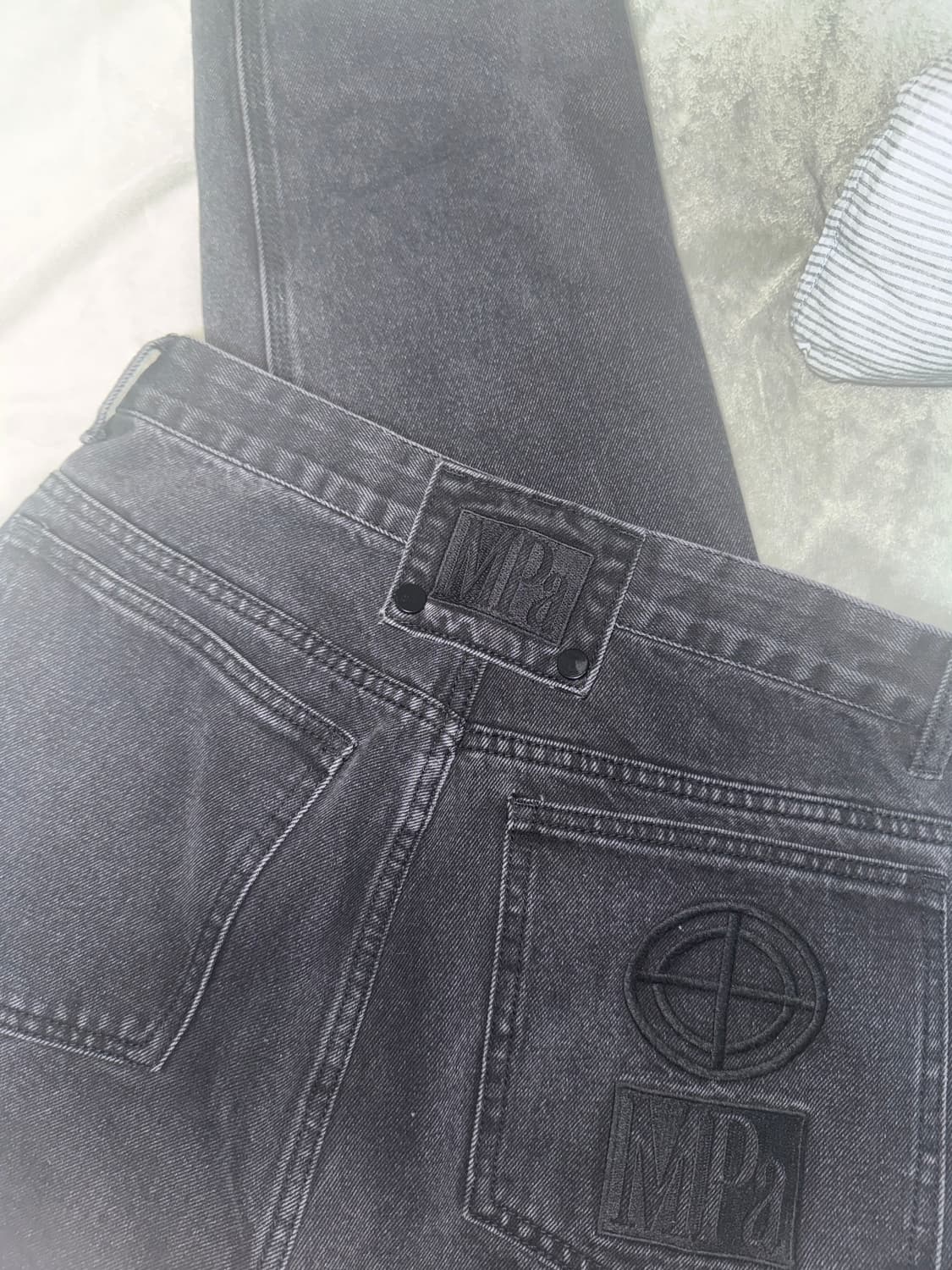 플라스틱 프로덕트 페인터 데님 팬츠 블랙  상품이미지2