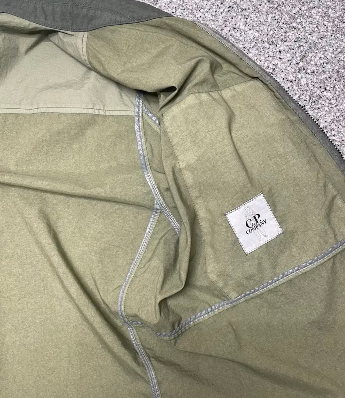 CP컴퍼니 유틸리티 나일론 오버셔츠 사이즈 XL 상품이미지5