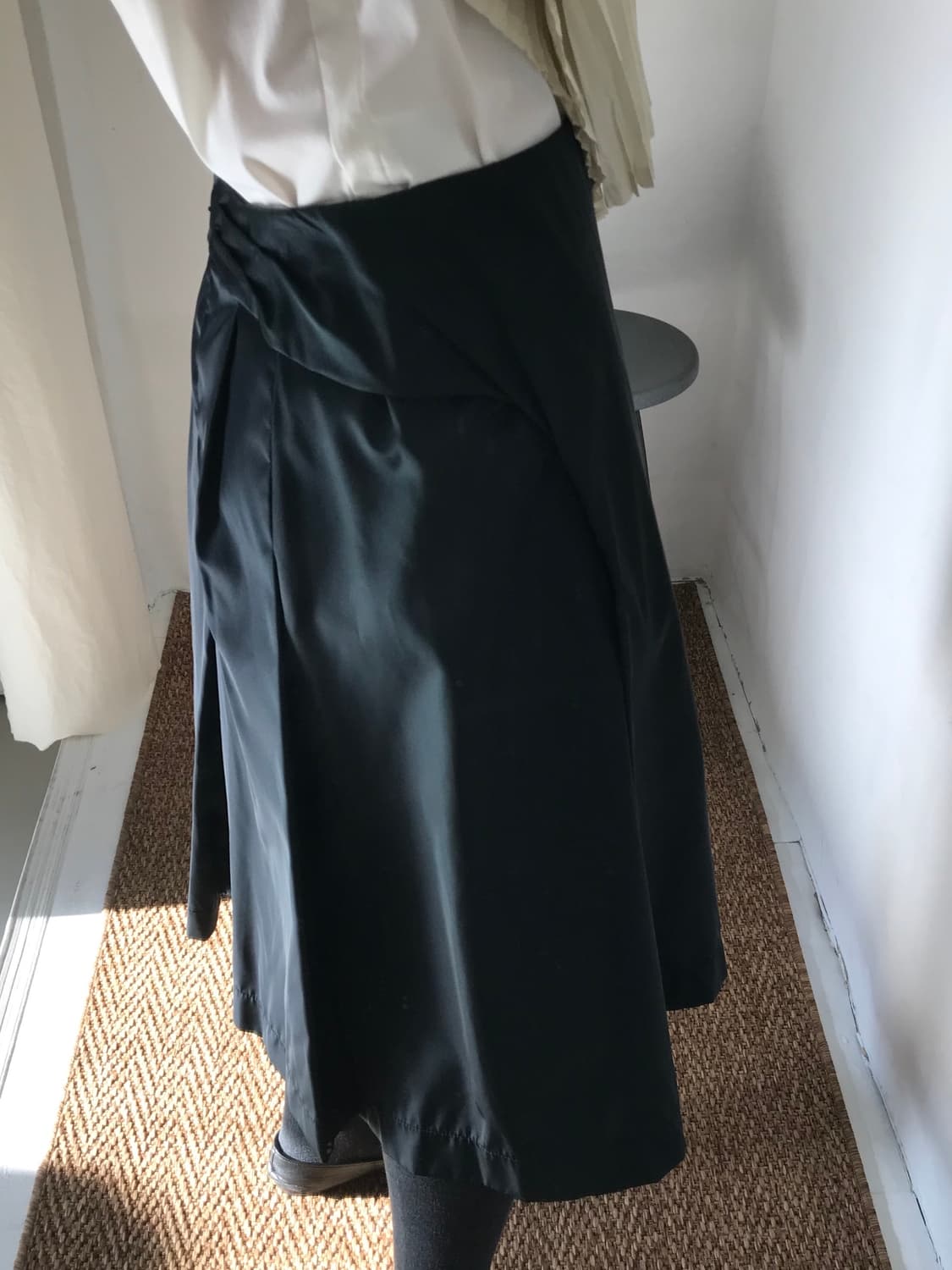 black nylon skirt 상품이미지7