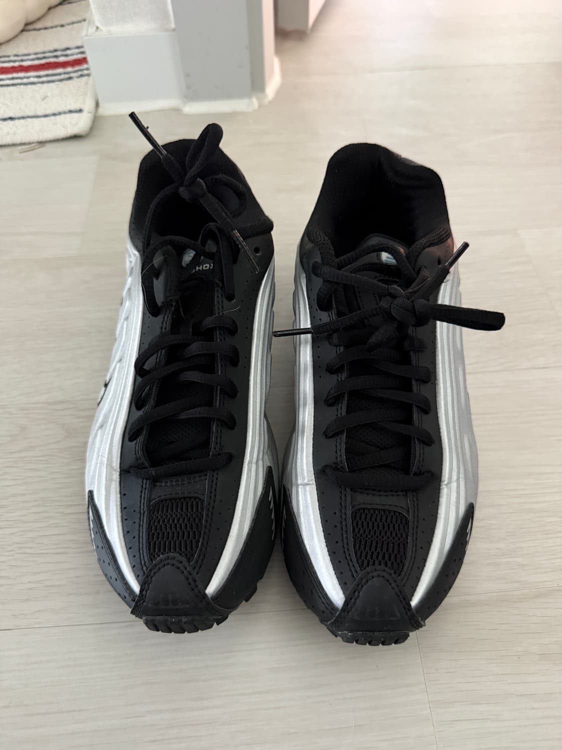 나이키 샥스 상품이미지2