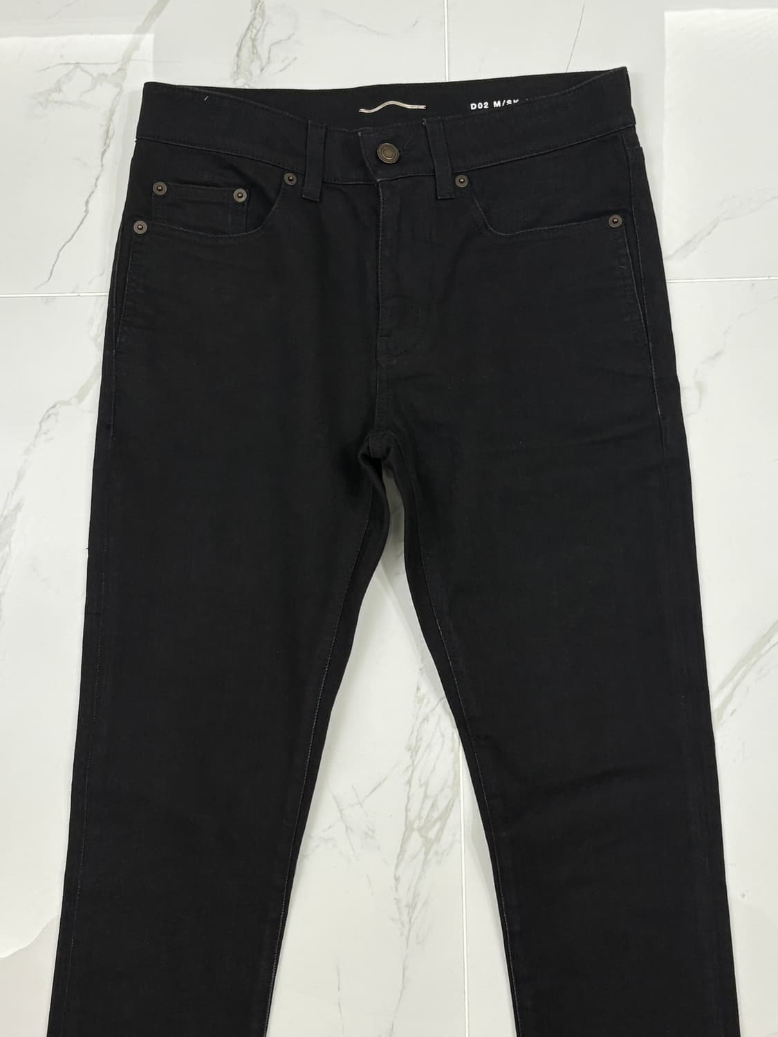 생로랑 19FW 크롭 블랙진 상품이미지5